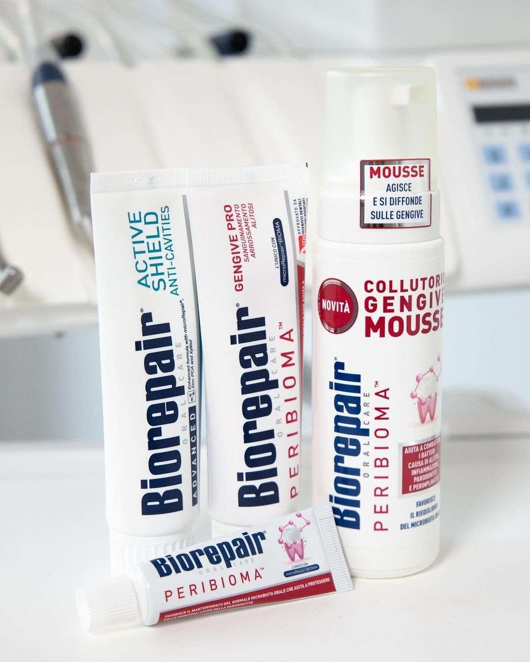 Biorepair зубная паста отзывы. Biorepair Mousse. Мусс для рта Biorepair. Фон реклама зубная паста Biorepair. Biorepair реклама с социальных сетях.